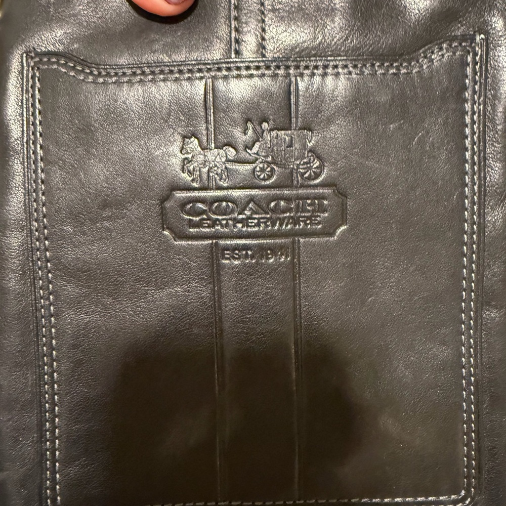 Coach Black Leather Shoulder Bag with Gold Accents - Picture 4 of 9